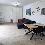 Casa Elena Pacos Apartment *