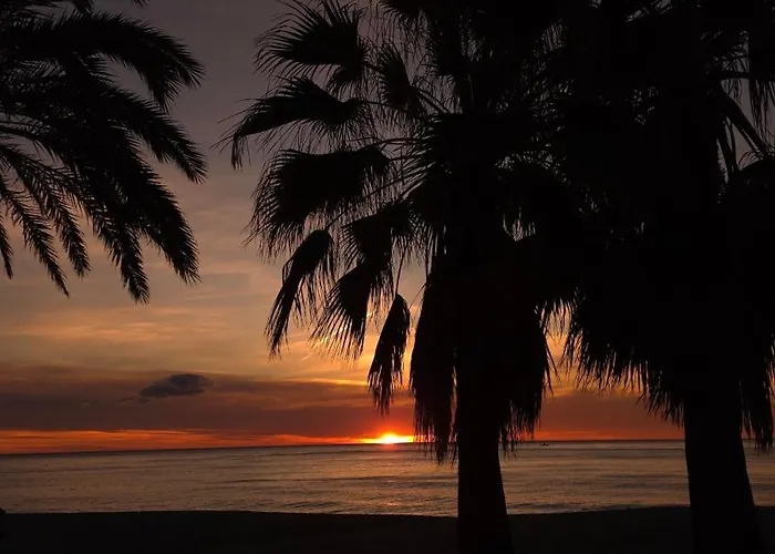 Casa Elena Pacos Apartment